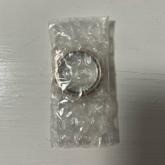 1pcs Rose Gold Floating Locket - Memory Glass Clear Round Flat Terrarium - Picture 6 of 6